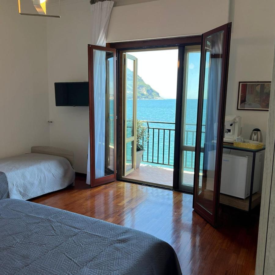 مبيت وإفطار كاستيلاّماري دي ستا Vip Sul Mare المظهر الخارجي الصورة
